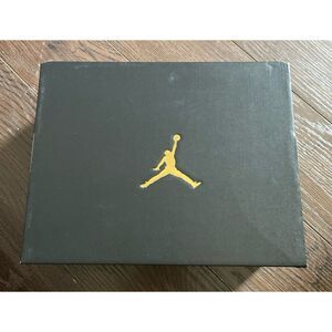 Air Jordan empty shoe box